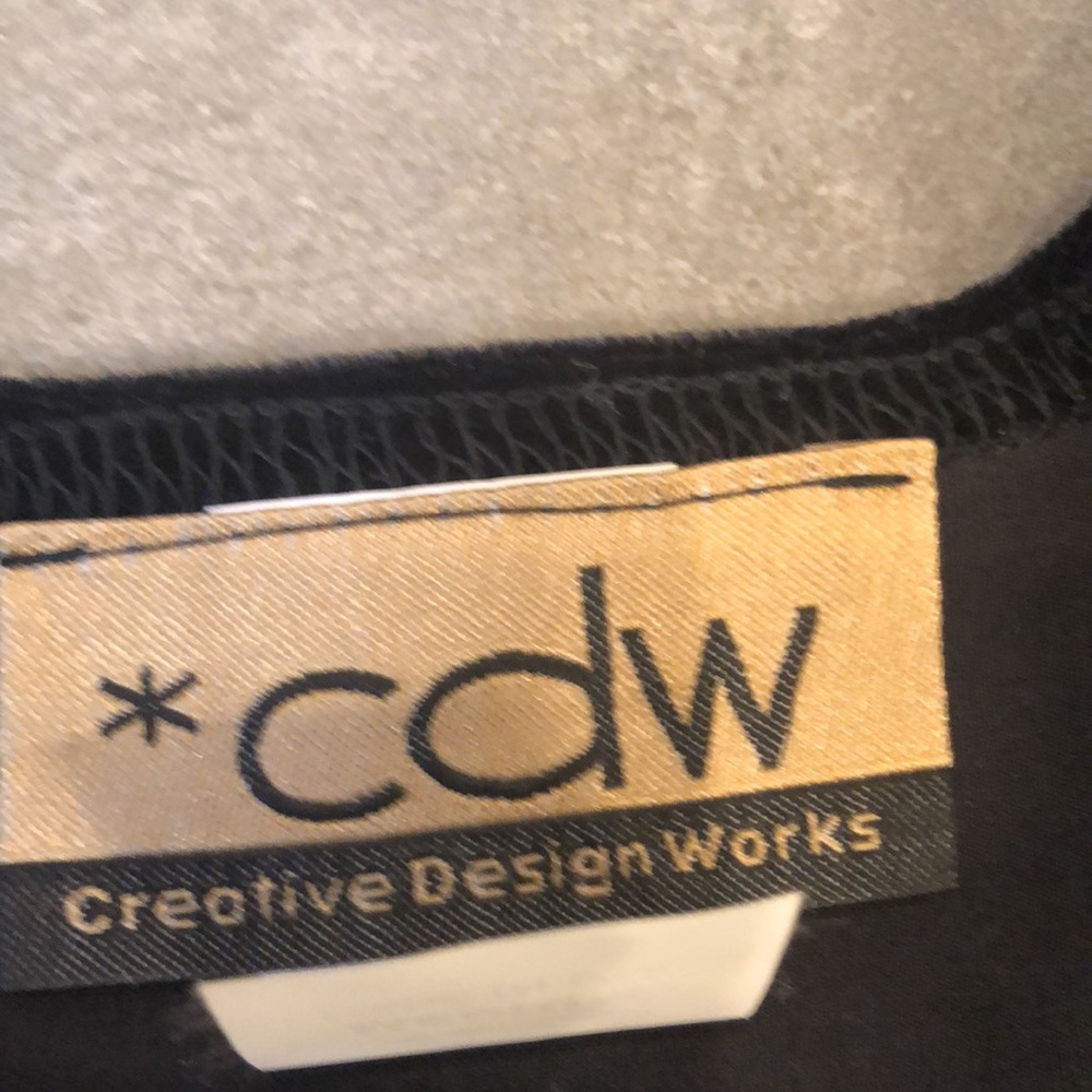CDW Velvet Sleeves Top - Picture 5 of 8